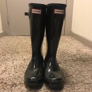 hunter glossy rain boots
